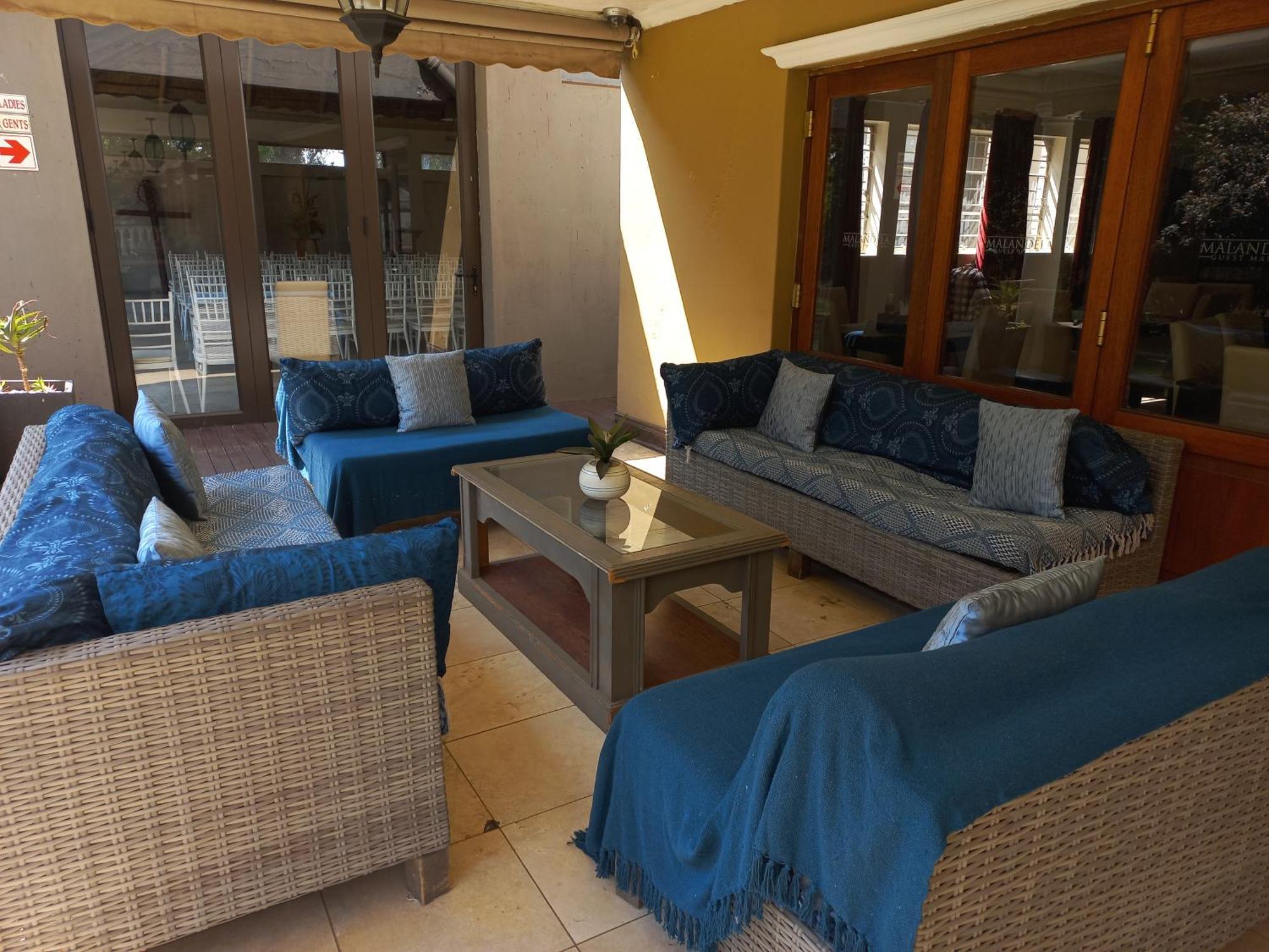 Or Tambo Guest House Kempton Park Exterior photo