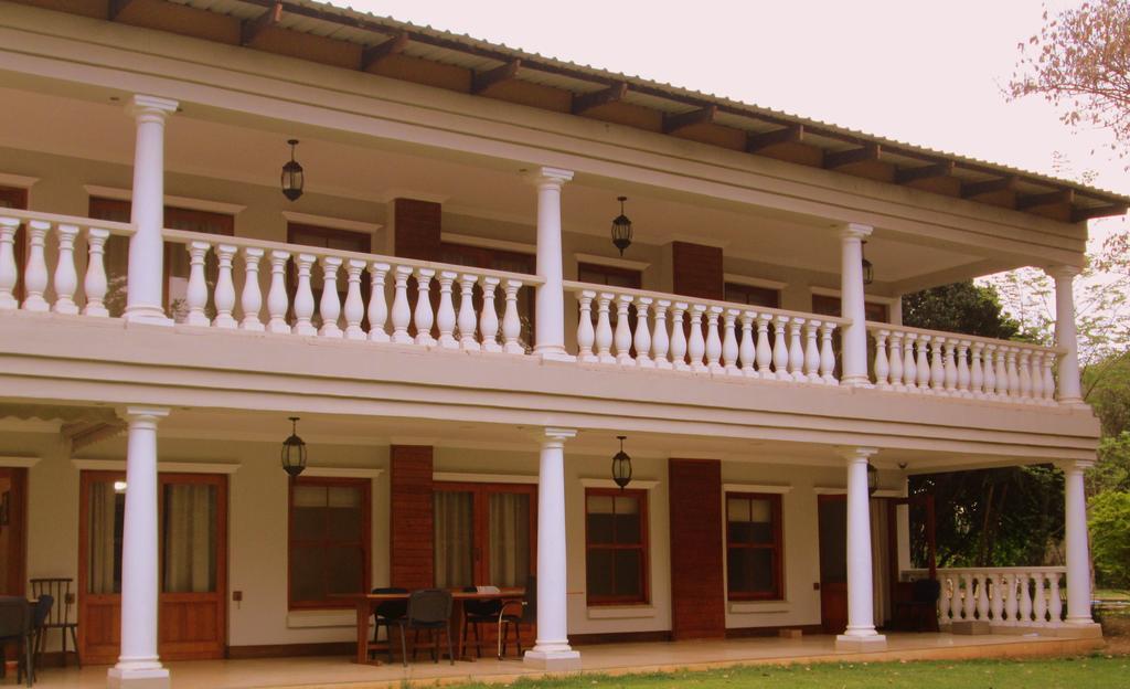 Or Tambo Guest House Kempton Park Exterior photo