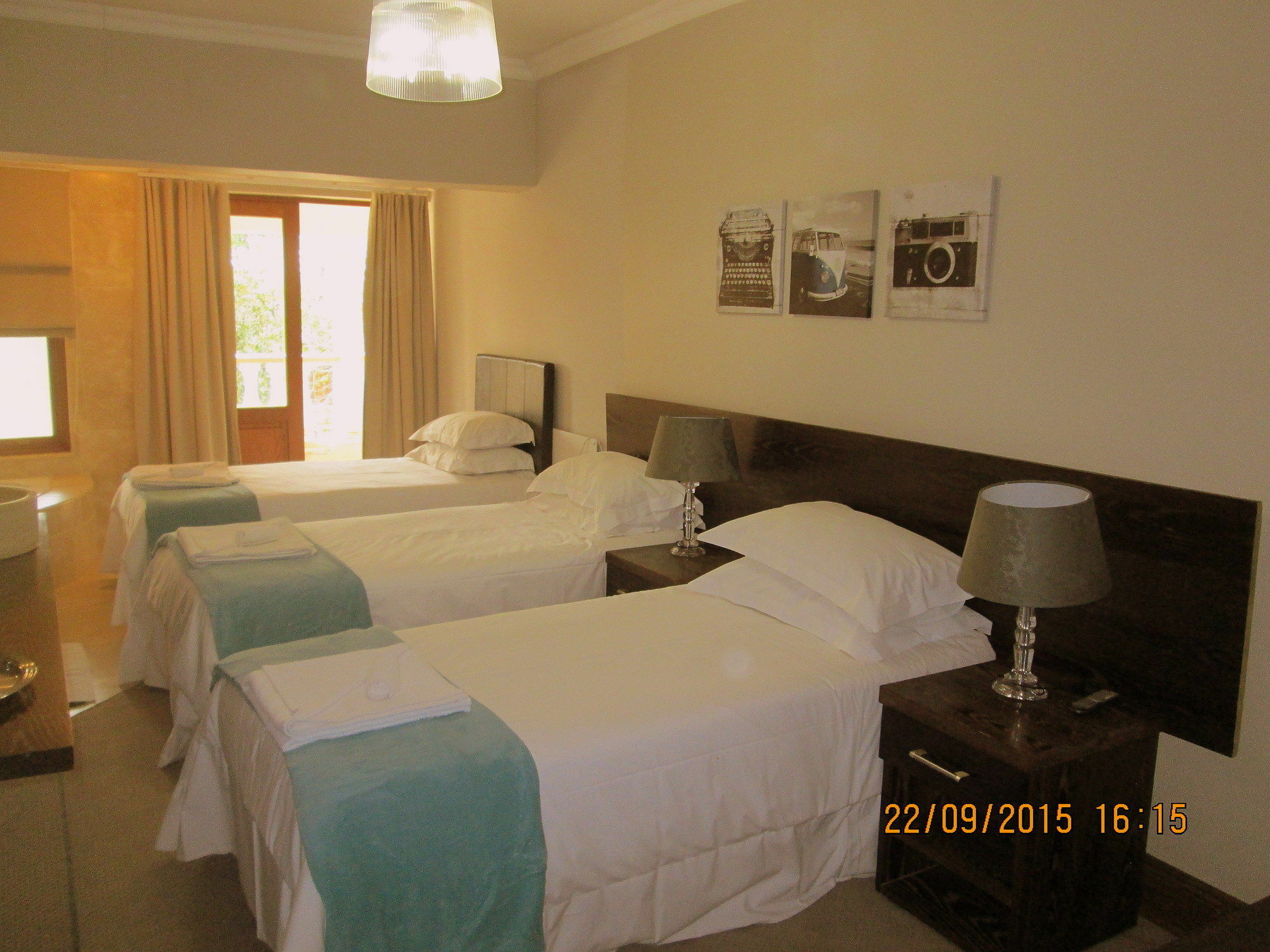Or Tambo Guest House Kempton Park Exterior photo