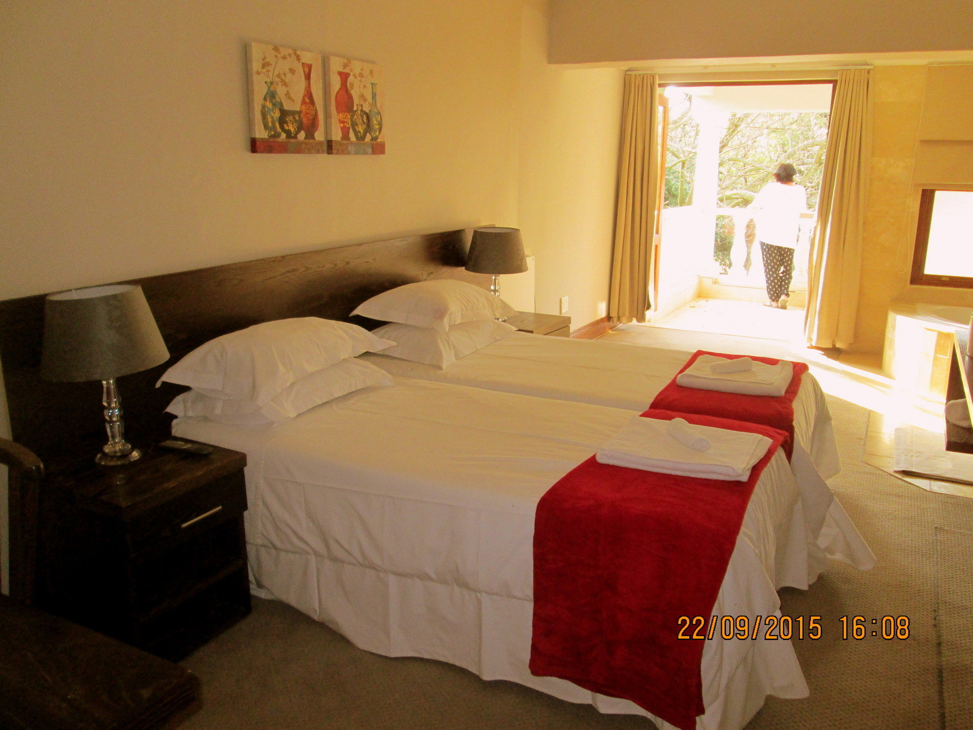 Or Tambo Guest House Kempton Park Exterior photo